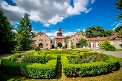 Pałac i Folwark Galiny (Pałac i Zespół Dworski Galiny)